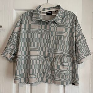 Prana Railay Pocketed Geometric Button Down Shirt in Blue-Green and Cream